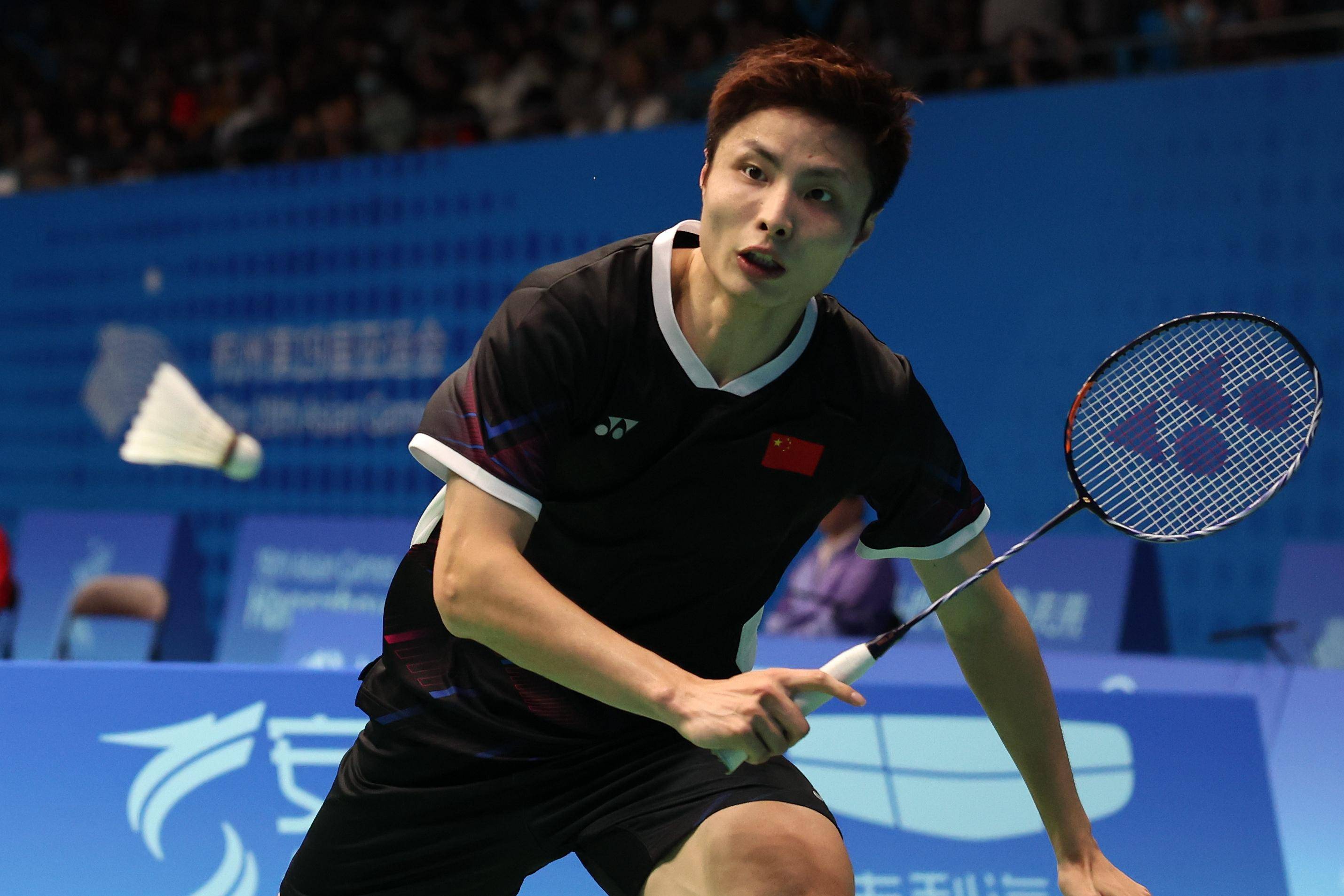 蜂鸟-包含岭北雷霆队鏖战东海金雕队，橄榄球公开赛惊险晋级，核心复出即建功。年轻人站出来了的词条