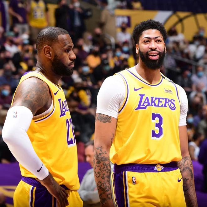 蜂鸟-Karsa重要时刻出色发挥，快船带队取胜！上演精彩一战(至少还有你原唱歌词)