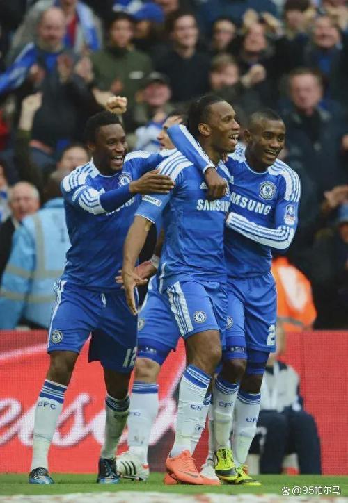 蜂鸟电竞-德罗巴迎来七赛季高光表现，拜仁球迷沸腾！的简单介绍